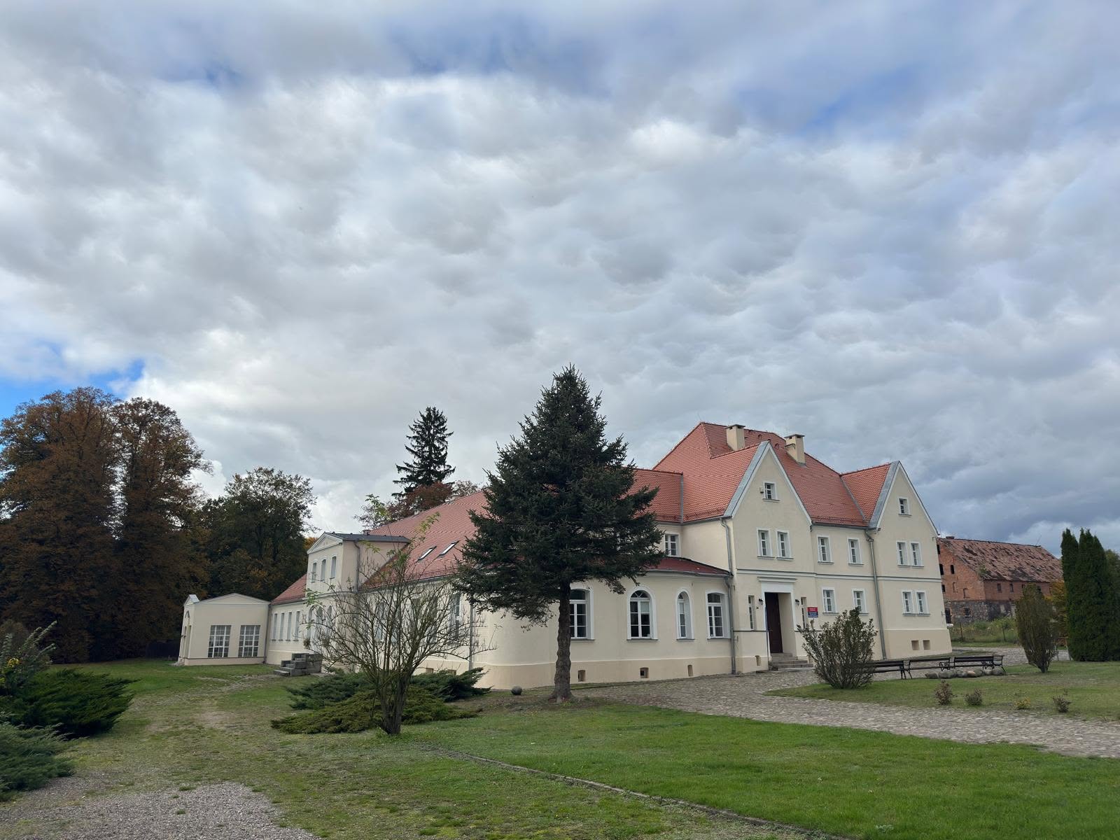 Letnie Warsztaty „Zamek-dwór-pałac-folwark – jako chciane i niechciane miejsca turystyczne i elementy dziedzictwa kulturowego regionu Pogranicza” (06-10.07.2026 r.)