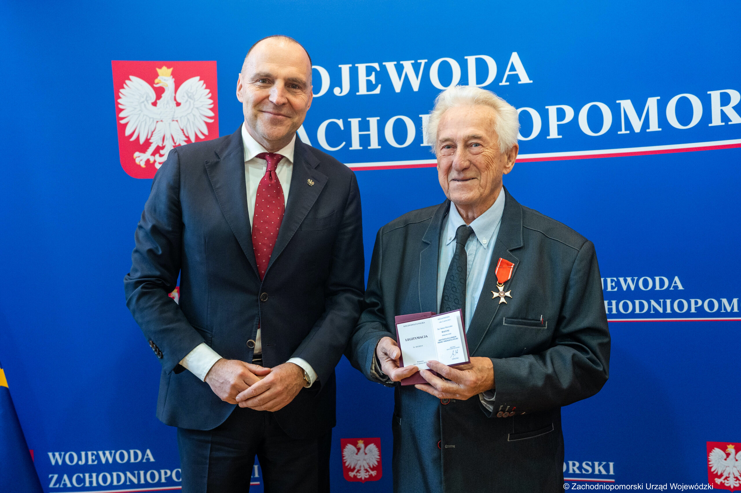Odznaczenie profesora Tadeusza Białeckiego Krzyżem Kawalerskim Orderu Odrodzenia Polski
